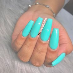 Follow ✨. @trυυвeaυтyѕ for more ρoρρin pins❕ Neon Turquoise Nails, Bright Turquoise Nails, Neon Teal Nails, Tiffany Blue Nails Acrylics, Turquoise Nails Acrylic, Cyan Nails, Aqua Blue Nails, Neon Blue Nails, Bright Blue Nails