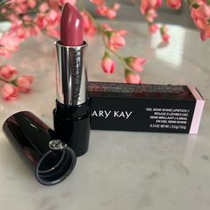 Mary Kay Gel Semi-Shine Lipstick. All Time Fan Favorite “Raspberry Ice”. All Season Color Ice Lipstick, Raspberry Lipstick, Mary Kay Limited Edition, Kosmetyki Mary Kay, Mary Kay Pink, Shine Lipstick, Hydrating Lipstick, Creme Lipstick, Lip Lacquer