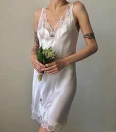 Little vintage white nightgown  Size: S-M White Nightgown, Vintage Night, Women's Nightgowns, First Second, Pajama Party, Style Clothes, Nightgowns, Night Gown, White Vintage