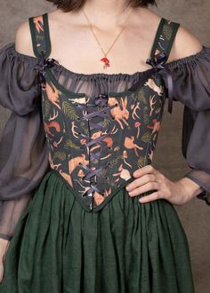 Celtic Fling Outfit, Simple Rennaisance Costume, Rennisance Faire Outfits, Ren Fair Plus Size, Ren Faire Diy Fairy, Celtic Costume Woman, Cottage Core Ren Faire, Dark Fairy Ren Faire, Witch Ren Faire Costume