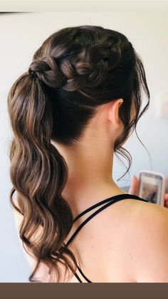 Rabo de cavalo com trança na lateral Anna Hair, Kawaii Hairstyles, Birthday Hair, Homecoming Hairstyles, Stylish Hair, How To Make Hair