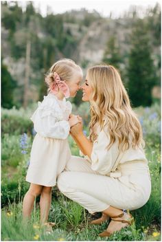 blog — BreAnne Weston Photography Breanne Weston Photography, Cute Mom And Daughter Pictures, Spring Family Photoshoot Outfits, Mom And Daughter Poses, Motherhood Shoot, Mommy And Me Poses, Mom And Me Photos, Motherhood Photoshoot, Mom Daughter Photography