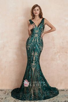 Pretty Forest Green Sequin V-neck Mermaid Prom Gown - Lunss Glitter Prom Dress, Sweep Train Prom Dress, Mini Homecoming Dresses, Prom Dresses With Pockets, Corset Dress Prom, Satin Evening Dresses, Event Dress, Lace Prom Dress, Fitted Wedding Dress