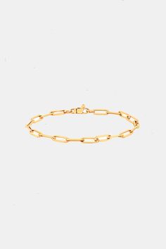 Love is in the links. A delicate silhouette of oval-shaped links makes this bracelet one to wear day in and day out — it completes every look beautifully. It is crafted in your choice of gleaming 14k yellow or rose gold. Individual links measure: 4x11mm Total chain length: 7” Elegant Oval Link Bracelets For Everyday, Elegant Oval Link Bracelet For Everyday, Timeless Rose Gold Chain Bracelet For Everyday, Elegant Paperclip Bracelet With Cable Chain For Everyday, Classic Gold Oval Link Bracelet For Everyday Luxury, Classic Gold Bracelet With Oval Link For Daily Luxury, Minimalist 14k Gold Oval Link Bracelets, Minimalist Link Gold Bracelet For Everyday Luxury, Minimalist Gold Link Bracelet For Everyday