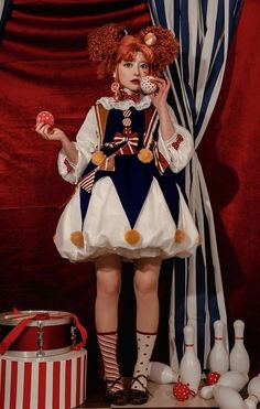 Circus Fashion, Clown Dress, Circus Outfits, Clown Clothes, Dark Circus, Op Dress, Cute Clown, Photographie Portrait Inspiration, A Clown