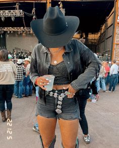 Concert Outfit Casual, Country Fall Outfits, Concert Outfit Winter, Concert Outfit Summer