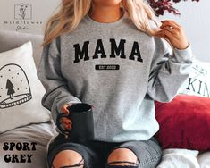 Auntie Sweatshirt, Cat Mom Sweatshirt, Aunt Sweatshirt, Aunt Shirt, Feminist Sweatshirt, Auntie Gifts, Mom Hoodies, Vintage Pullovers, Halloween Sweater