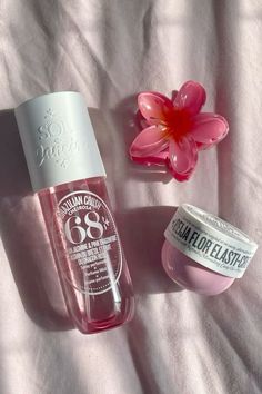 Perfume Lover, Pretty Skin, Pink Girly Things, Pink Summer, Perfume Collection, Fragrance Mist