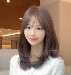 Chahong Hair Medium, Med Length Haircuts, Oval Haircut, Hairstyle Korean, Photoshop Hair, Eyeshadow Collection, Hair Color Streaks, Color Contour