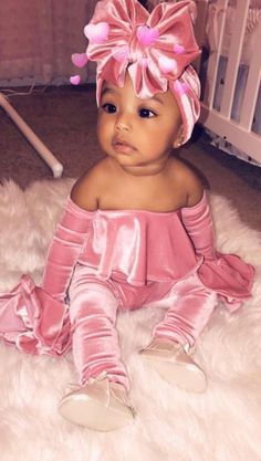 Follow ✨. @trυυвeaυтyѕ for more ρoρρin pins❗️ Cute Mixed Babies, Cute Black Babies, Beautiful Black Babies, Baby Swag, Black Children, Mixed Babies, Black Baby, Big Bow