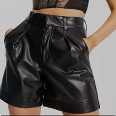 Never Worn. Abercrombie Vegan Leather Tailored Fit Shorts 6” Drop Size Xs Fall Shorts With Belt Loops For Night Out, Going Out Shorts With Belt Loops, Short Bottoms With Belt Loops For Going Out, Leather Shorts Women, Low Rise Jean Shorts, Abercrombie (women), Low Rise Jean, Dad Shorts, Olive Green Shorts