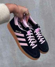 Adidas Handball, Shoe Wishlist, Adidas Spezial, Hype Shoes, Aesthetic Shoes, Swag Shoes