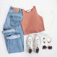 White Sneakers Outfit, How To Wear Leggings, K Fashion, Fashion Blogger Style, White Sneakers Women