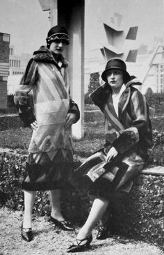 Sonia Delaunay-Two Models Anita Berber, Coats Pattern, 1920s Women, Mode Retro, Flapper Girl