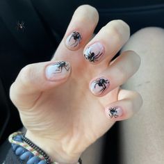 Matching Nails With Boyfriend Spiderman, Short Spider Nails, Spiderpunk Nails, Spider Verse Nails, Kobe Nails, Men Nails Design, Matching Nails With Boyfriend, Spider Man Nails, Nails Fire