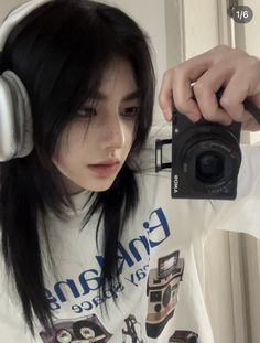 Masc Female, Tomboy Long Hair, Korean Haircut, Masc Women, Short Hair Tomboy, Hair Style Korea, Makeup Hacks Beauty Secrets, Hairstyles Short Hair, Shot Hair Styles