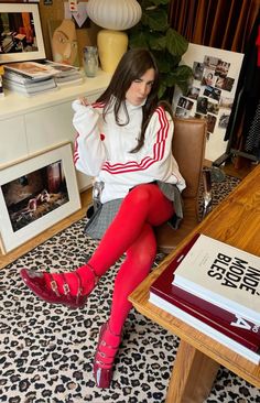 Red Socks Outfit, Styling Flats, Red Sox Outfit, Red Tights Outfit, Coloured Tights, Colorful Tights, Styling Skirts, Colored Tights Outfit, Socks Outfit