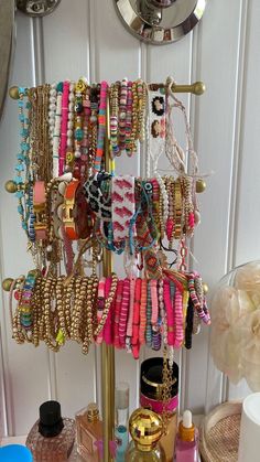 Hot Makeup Looks, Surfergirl Style, Preppy Jewelry, Hot Makeup, Jewelry Accessories Ideas, Makeup Styles, Summer Bracelets, Jewelry Essentials, They Said