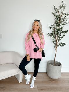 Smart Casual Outfits For Women, Queens Outfits, White Converse Outfits, Casual Outfits For Women, Blouse Ideas, Comfy Casual Outfits, Outfit Autumn, Outfit Halloween