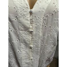 Chelsea & Violet Women Off White Eyelet Button Down Blouse Size Xs Front Button Down 100% Cotton Eyelet Embroidery New With Tag White V-neck Blouse With Buttons, Summer Button-up Tops With Button Closure, V-neck Beach Top With Button Closure, Spring Sleeveless Tops With Back Button Closure, Sleeveless Tops With Back Button Closure For Spring, Summer Button-up Blouse With Button Closure, Summer Eyelet V-neck Blouse, White Button-up Tops With Buttons, Summer V-neck Eyelet Blouse