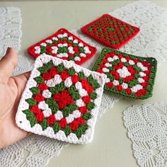 Granny Square Beginner, Sunflower Granny Square, Granny Square Häkelanleitung, Design For Christmas, Crochet Sunflower, Granny Square Crochet Pattern, Crochet Squares, Crochet Christmas