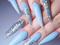 17 Nail Art Warna Biru, Kekinian dan Bikin Kuku Tampak Modis French Stiletto Nails, Blue Stiletto Nails, Natural Gel Nails, Glitter Accent Nails, Sky Nails, Birthday Pics, Blue Nail Art, Stiletto Nails Designs, Blue Nail Designs