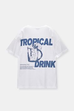 Tropical Drinks T-shirt - PULL&BEAR Tropical Drinks, Merch Ideas, Anime Tshirt, Old Logo, Tropical Drink, Arab Emirates, Tshirt Design, United Arab Emirates, Graphic Tees Women