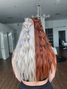 Split color hair. Copper and platinum blonde. Bubble braids Split Dyed Hair Ideas, Split Color Hair, Split Dye Hair Ideas, Dye Hair Ideas, Red And White Hair, Split Dye Hair, Hair Change