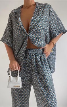 Brunita Shirt - Relaxed Short Sleeve Shirt in Tile Geo | Showpo USA Beach Short Sleeve Printed Sets, Vacation Graphic Print Button-up Blouse, Beachwear Short Sleeve Printed Kimono, Summer Button-up Sets With Button Closure, Summer Short-sleeve Loungewear Kimono, Vacation Style, Shirt Sleeves, Short Sleeve Shirt