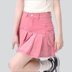 Introducing the 2023 Spring-Summer Collection's pink pleated cargo denim skirt ââ‚?a laid-back-style essential that'll take your wardrobe to the next level!Why It's The Must-Have Of The SeasonThis mid-rise skirt is patterned to make you stand out from the crowd. With its beautiful folded pattern and cargo pockets. it exudes a unique style that reflects a sophisticated streetwear attitude. The combination of the zipper and button closure adds an extra edge to the look. while the premium denim mat High-waist Y2k Cargo Skirt For Summer, Y2k Style Skirt With Pockets For Spring, Y2k Spring Mini Skirt With Pockets, Y2k Style Mini Skirt With Pockets For Spring, Spring Y2k Mini Skirt With Pockets, Spring Mini Denim Skirt With Cargo Pockets, Trendy Pink Skirt With Pockets, Trendy Pink Cotton Pleated Skirt, Y2k Cargo Skirt With Pockets For Spring