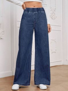 SHEIN Essnce Einfarbige Jeanshose Mit Elastischem Bund Und TaschenIch habe tolle Produkte auf SHEIN.com entdeckt, sie es dir an! Legs Outfit, Blue Jean Outfits, Elastic Waist Jeans, Quick Outfits, Pantalon Large, Jeans Online, Wide Pants, Wide Leg Denim, Blue Denim Jeans