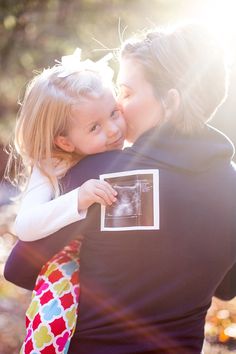 2nd Pregnancy Announcements, Baby 2 Announcement, Second Baby Announcements, Big Sister Announcement, Baby Announcement Pictures, Baby Announcement Photos, Announcement Ideas, New Baby Announcements, Second Pregnancy