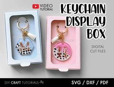 the keychain display box has two different designs in it