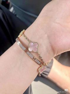 Fancy Jewellery Designs, Wrist Jewelry, Luxe Jewelry, Magical Jewelry, Bangles Jewelry Designs, Jewelry Accessories Ideas, Jewelry Fashion Trends, Classy Jewelry