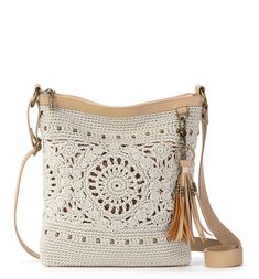 Sakroots Lucia Crossbody - |Hand Crochet - Natural Medallion| Convertible Purse, Gilet Crochet, Crochet Handbags Patterns, Clothing Patterns Free, Handbag Pattern, Crochet Clothes Patterns, Crochet Woman, The Sak, Crochet Handbags