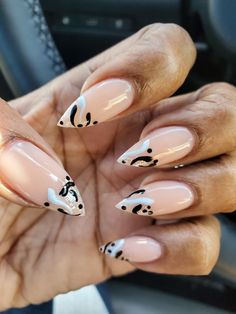 French Black And White Nails, Stiletto Nails Black, Nails Black Women, Almond Shaped Nails Designs, Black And White Nail, Black And White Nail Designs, Black And White Nails, Stilleto Nails Designs, Dope Nail Designs