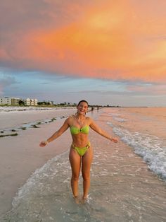 Natalie Zacek, Triangle Bathing Suit, Amazon Fashion Finds, Preppy Summer, Summer Bucket Lists, Summer Sunset, Sunset Pictures, Summer Pictures, Clothing Essentials