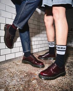 Ad Men’s Oxford Shoes, Platform Outfits, Cherry Red Dr Martens, Red Dr Martens, Indie Men, Hipster Shoes, Lace Oxfords, Oxford Shoes Outfit