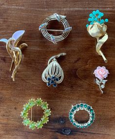 Beautiful brooch lot Assorted stones Vintage 50s/60s Mcm Jewelry, Vintage Brooch, Vintage Pins, Vintage Brooches, Brooch Pin, Brooches, Etsy App, Selling On Etsy, Sell On Etsy