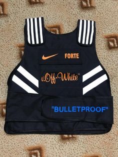 Offf white tactical bulletproof fake fashion vest for S to 5XL Bulletproof Vest Fashion, Blue Gang, Vest Street Style, Hypebeast Outfits, Street Wear Fashion, Lv Sneakers, Toddler Designer Clothes