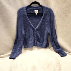 Aerie Cropped Fuzzy Cardigan Sweater In Blue -Size Large -Soooo Soft! -No Tag But Never Worn -No Rips, Holes Or Stains -Smoke Free Home Cozy Blue Cardigan, Blue Cropped Cardigan, Fuzzy Blue Cardigan, Aerie Beyond Chenille Sweater, Blue Textured Knit Long-sleeve Cardigan, Fuzzy Cardigan, Cardigan Sweater, Colorful Fashion, Sweater Cardigan