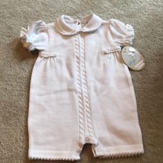 Brand New, With Tags 6 Month Outfit White Fitted Bubble Romper For Playwear, Fitted White Bubble Romper For Play, White Fitted Casual Bubble Romper, White Fitted Bubble Romper For Playtime, Fitted White Bubble Romper For Playtime, Kids Shop, Color White, Rompers, One Piece