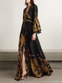 Eid 2024, Etro Dresses, Etro Dress, Pleated Party Dress, Dresses Gold, Classic Clothes, Gold Evening Dresses, Cartier Necklace, Clothing Reference