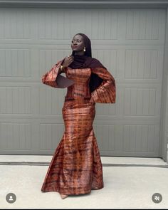 Afro Clothes, Bazin Styles, Wax Dress, Eid Clothes, Eid Outfit Ideas, Afrocentric Fashion, Kente Dress