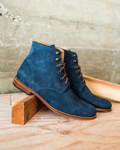 White Mens Shoes, Leather Chukka Boots, Handcrafted Boots, Wedding Boots, Winter Blue, Mens Fashion Smart, Mens Fashion Rugged, Hipster Mens Fashion, Suede Leather Boots