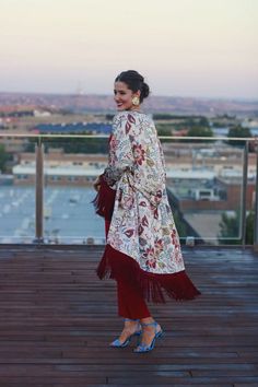 ...   EL TUIT Spring Wedding Guest Outfits, Wedding Guest Outfit Spring, Look Zara, Kimono Outfit, Spring Wedding Guest, Mode Kimono, Wedding Guest Outfits, Fancy Dresses Long, Fashion Blogger Style