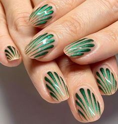 Art Deco Shell, Art Deco Nails, Look Expensive, Her Nails, Shell Design, Manicure Y Pedicure