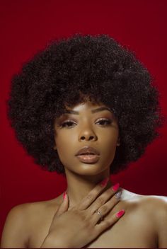 @shotbyerv kinky fro Fresh Face Makeup, Black Hair Extensions, Natural Afro Hairstyles, Braided Cornrow Hairstyles, Afro Wigs, Beauty Photoshoot, Short Curly Wigs