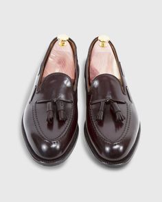 Tassel Loafer Shell Cordovan Alden Shoes, Tassel Shoes, Street Shoes, Tassel Loafers, Boots And Sneakers, Shoe Care, Free Bag, Business Man, Cool Watches