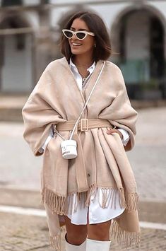 Stylish Spring Outfit, Monochromatic Fashion, Spring Outfit Ideas, Winter Fashion Outfits Casual, Classy Dress Outfits, Fashionista Clothes, Fashion Hacks